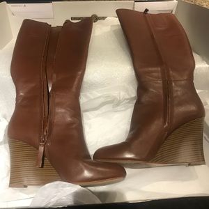 Nine West cognac size 7.5. W/BOX 9/10!!